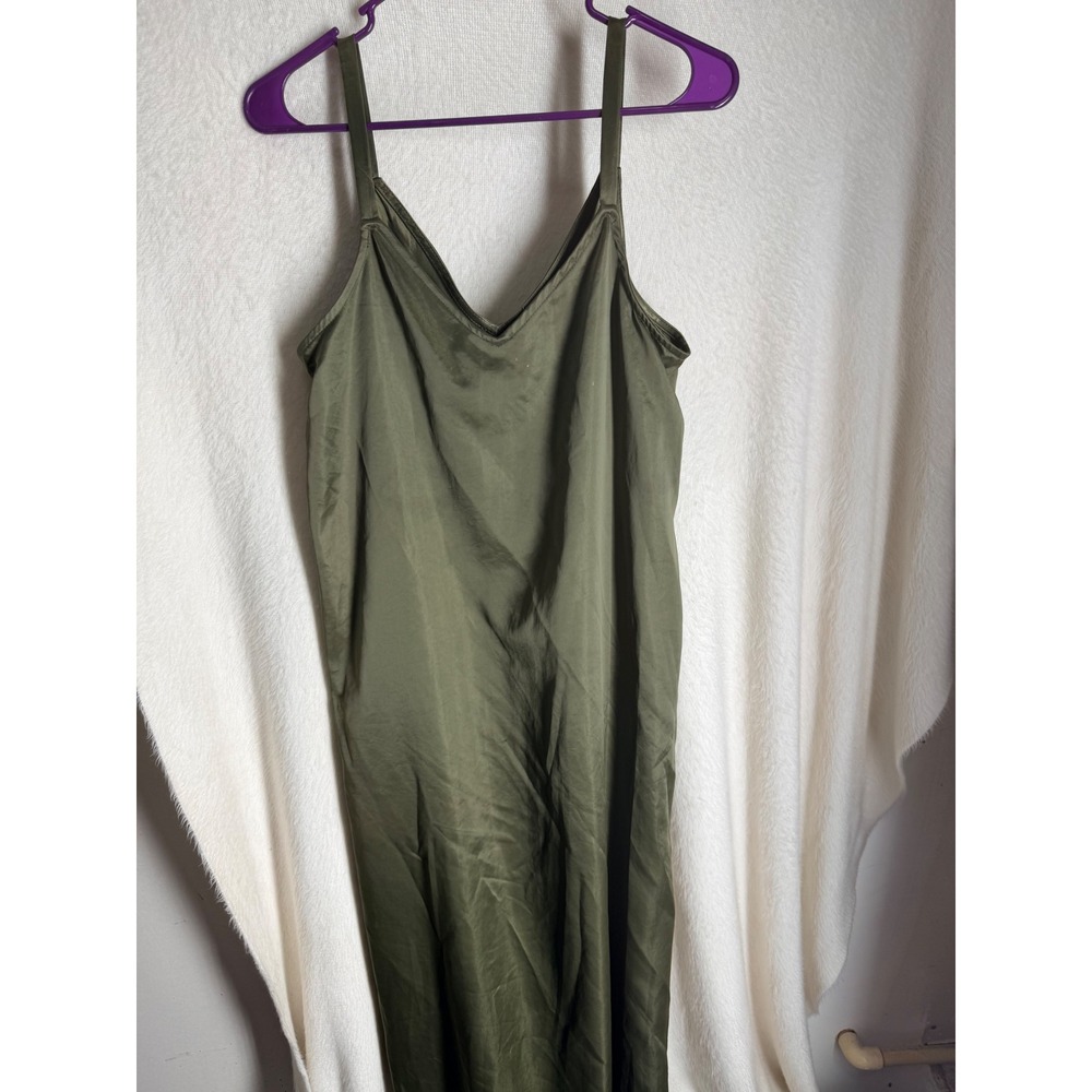 Vince Camuto Olive Green Satin Slip Dress V-Neck Midi Medium